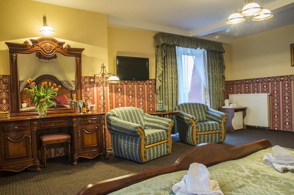 Mikołajki Hotel Mazurski Dworek חדר תמונה