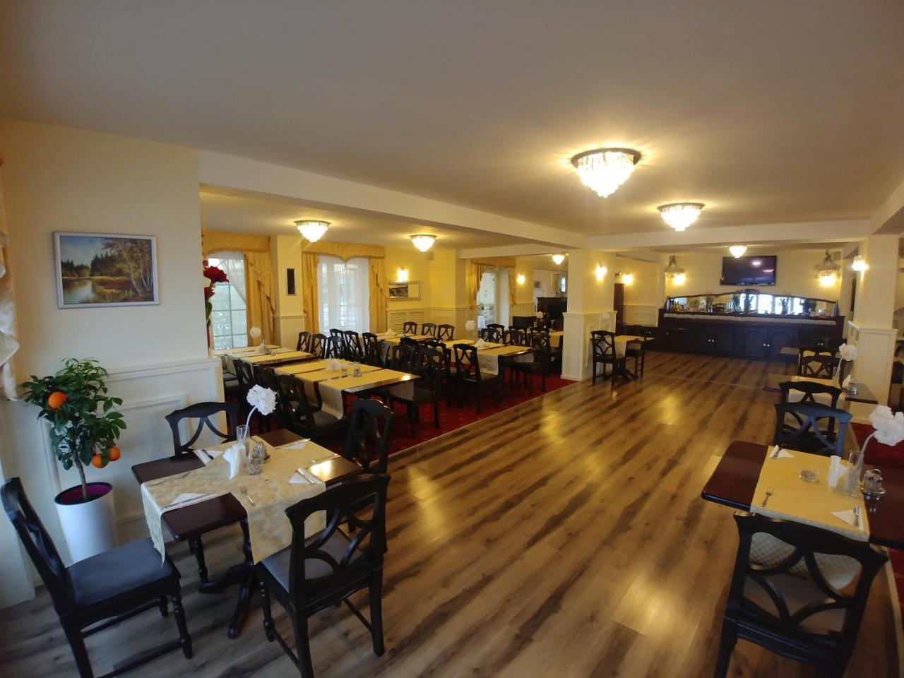 Mikołajki Hotel Mazurski Dworek מראה חיצוני תמונה